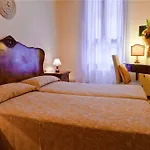Henry Hotel 2*