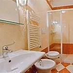 Henry Hotel