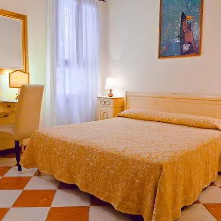 Henry Hotel Veneza