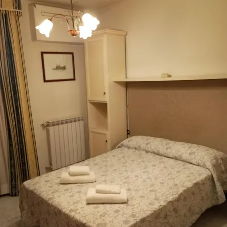 亨利酒店 酒店 2*